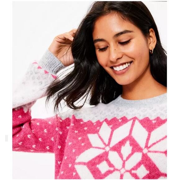 NWT LOFT Fuchsia Pink & Grey Snowflake Fair Isle Crewneck Sweater - SIZE M - Picture 8 of 9